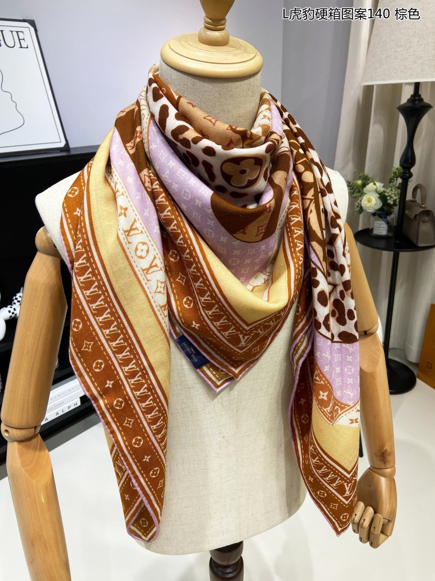 Louis Vuitton Scarf